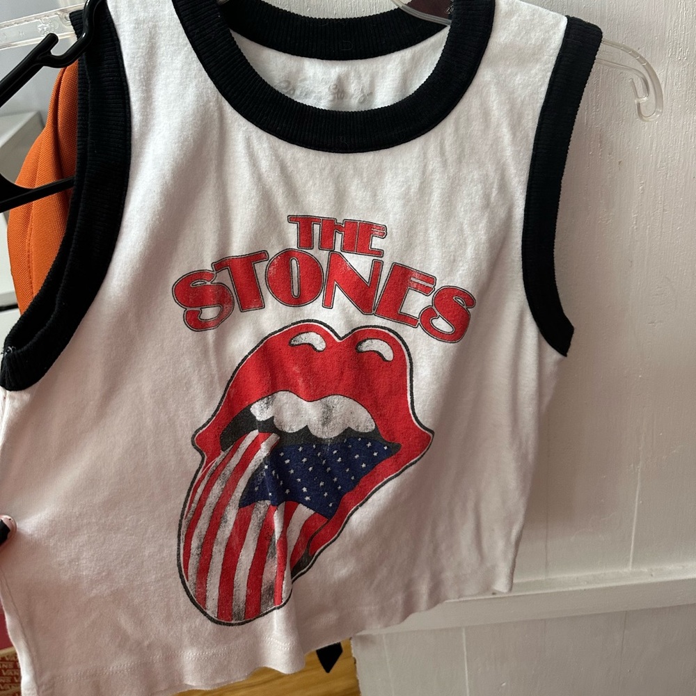 The stone crop top